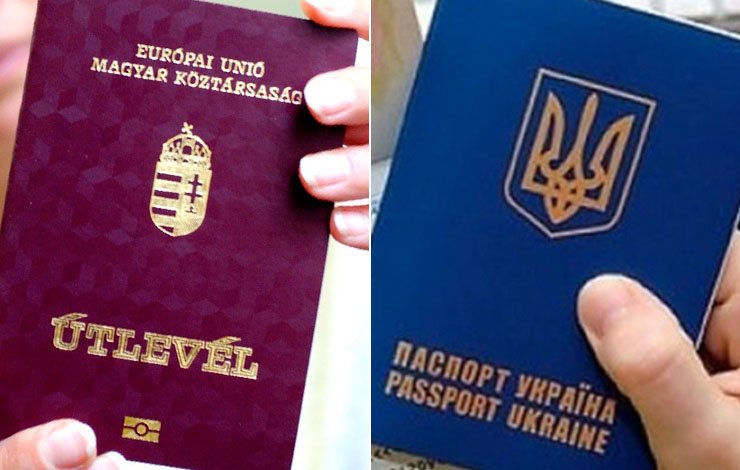 Припускають, що із-за виявлення у нього на кордоні попри українського ще й угорського паспорта.