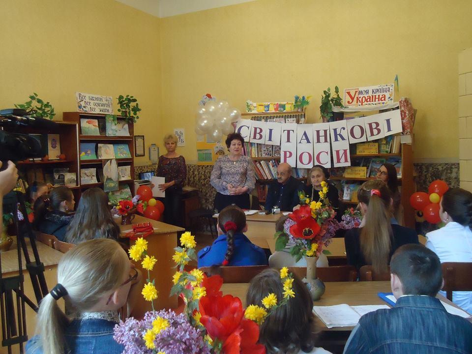 Библиотеки Виноградовского района проводят кампанию по продвижению чтения в детской среде и реализация творческих способностей детей.