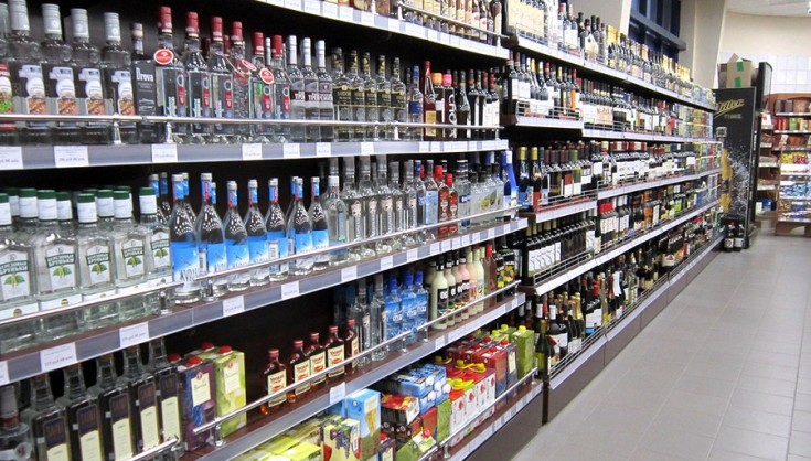 Розмір мінімальних роздрібних цін на алкогольні напої підвищать: на горілку – на 25%; на коньяк – в середньому на 31%; на вина – на 35%. 