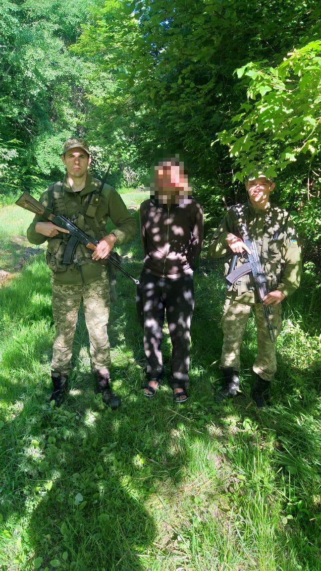 Гражданин Польши, который пытался обойти пункты пропуска для вовсяка в Украину, был задержан вчера пограничниками филиала отряда «Велика Палад» мукачево.