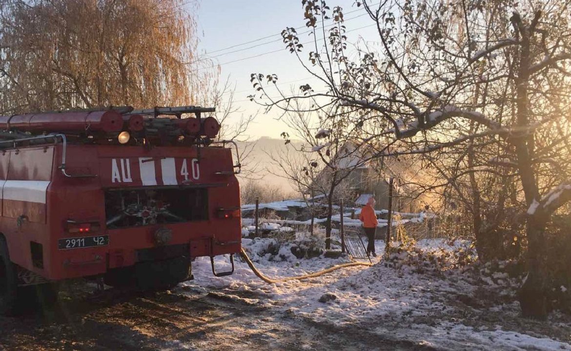 Сегодня утром в селе Дорогратово Иршавского района произошел пожар в жилом доме.