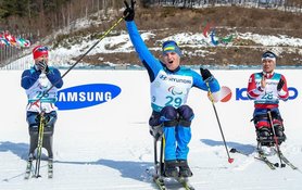Перемогу в лижних перегонах сидячи на дистанції 15 кілометрів здобув Максим Яровий.

