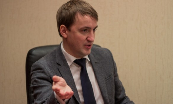 Місцеві вибори в тергромад є тренуванням і трампліном для політичних партій, які хочуть вийти в першу лігу української політики, вважає експерт Олександр Солонтай.