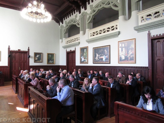 В ходе сегодняшней 74 сессии Мукачевского городского совета депутаты сделали еще один шаг к ликвидации Эколого-натуралистического центра.
