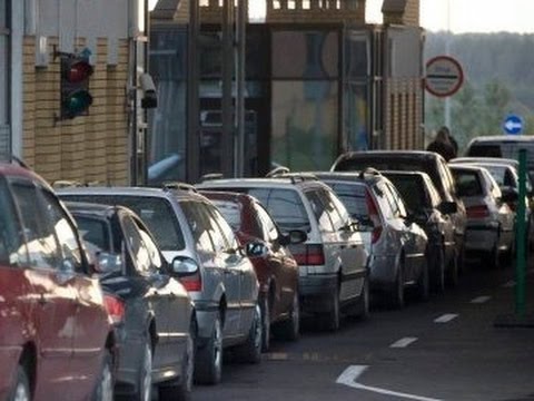 До уваги водіїв: на кордоні з Угорщиною застрягли 20 авто