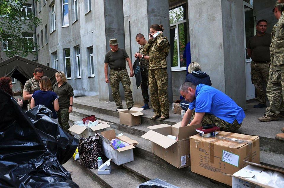 31 серпня о 14.00 в Ужгороді пройде суд над волонтерським водієм, якого оштрафувала закарпатська митниця за ввезення в Україну медикаментів для солдат.