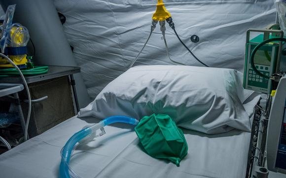 Смерть хворого на коронавірус пацієнта в стінах Виноградівської райлікарні, спричинила скандал між громадськістю і медиками, який менш ніж за добу розлетівся на усю Україну.