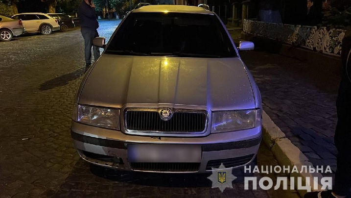 Слідчі Головного управління Національної поліції в Закарпатській області відкрили кримінальне провадження за фактом смертельної аварії, що сталася у місті Хуст.