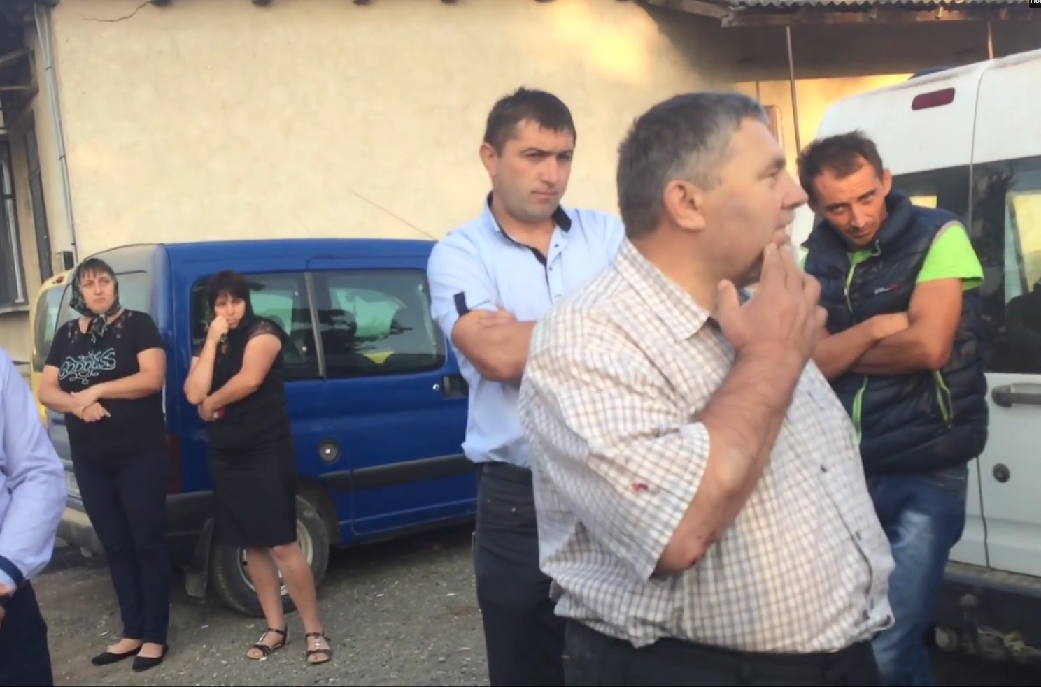 На больничной койке духовник оказался после того, как был избит дьяконом Свято-Ильинской церкви в селе Широкое.