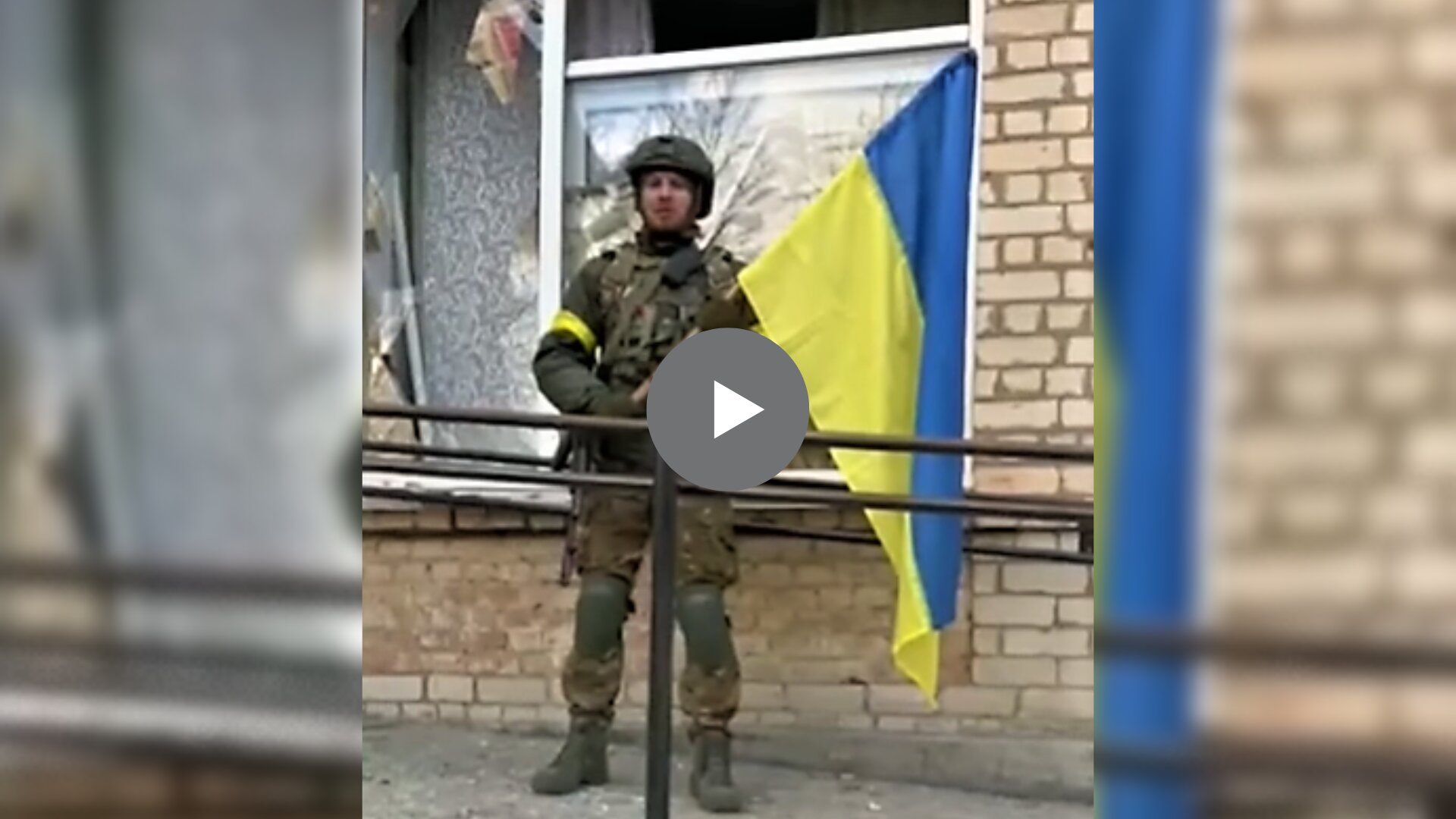 Збройні сили України встановили український прапор у селі Качкарівка Бериславського району Херсонської області.