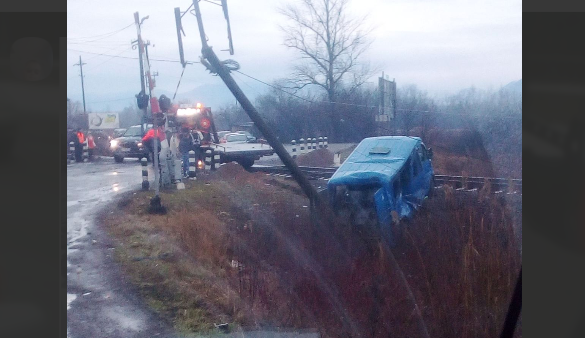 Дорожно-транспортное происшествие произошло на переезде в селе Боронява, что на Хустщине.