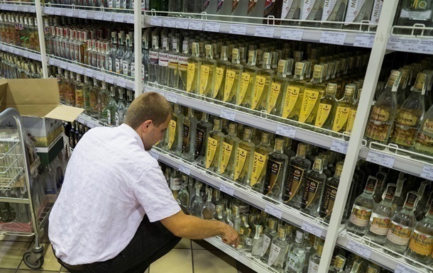 Ціни на алкогольні напої та тютюнові вироби в Україні з початку 2018 року зросли більш ніж на 15%.
