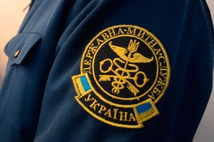 Офіційно стосовно слідчих процесуальних дій, що проводяться в зоні діяльності Закарпатської митниці ДФС.
