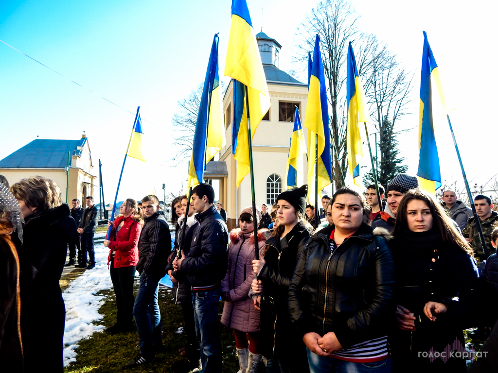 Іршавщина попрощалась із загиблим бійцем "Айдару" / ВІДЕО