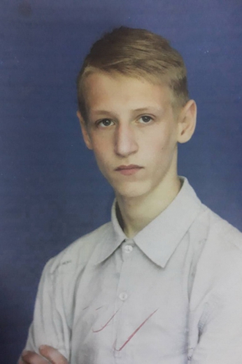 Поліція Мукачівського району розшукує 15-річного жителя села Макарьово Дмитра Химишинця, який кілька днів тому пішов із дому й досі не повернувся.
