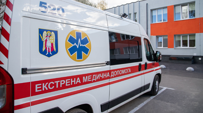С 9 ноября украинские больницы не будут проводить планные операции, а только перейдут на лечение неотложных пациентов и пациентов с COVID-19.