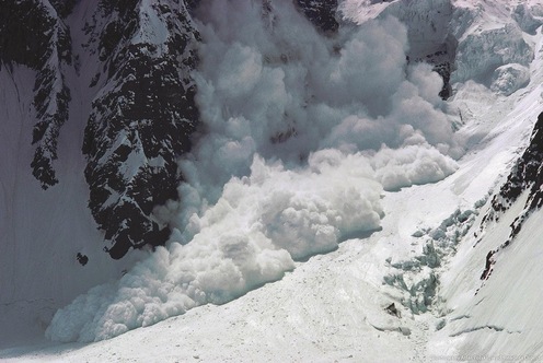 У зв’язку з складними погодними умовами у Карпатах зберігається лавинна небезпека (3 рівень).