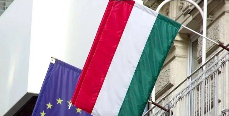 Министерство иностранных дел Украины вручило ноту протеста послу Венгрии Иштвану Идьярто в связи с агитацией венгерских чиновников в Закарпатье в день местных выборов.