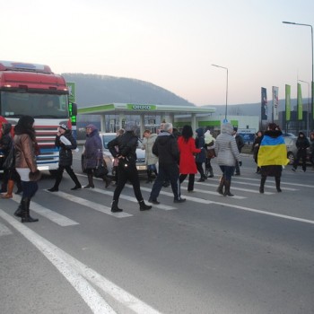 21 лютого о 10 годині рідні та близькі військових планують провести мітинг біля Закарпатської ОДА.