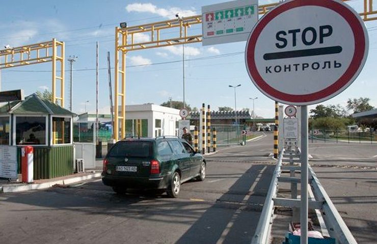  Закарпатські прикордонники повідомляєють про "нульові" черги на кордонах