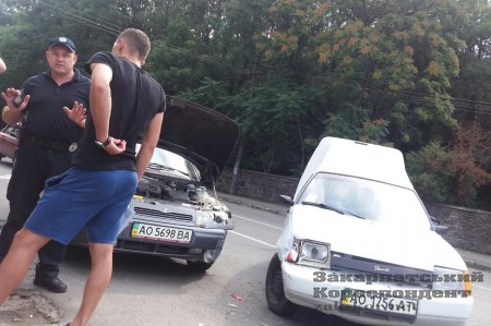 В Ужгороде произошло ДТП возле заправки / ФОТОФАКТ