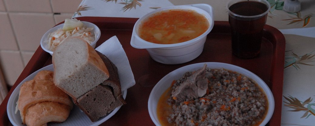 67 692 талони для безкоштовного харчування вимушених переселенців видали в Ужгороді.