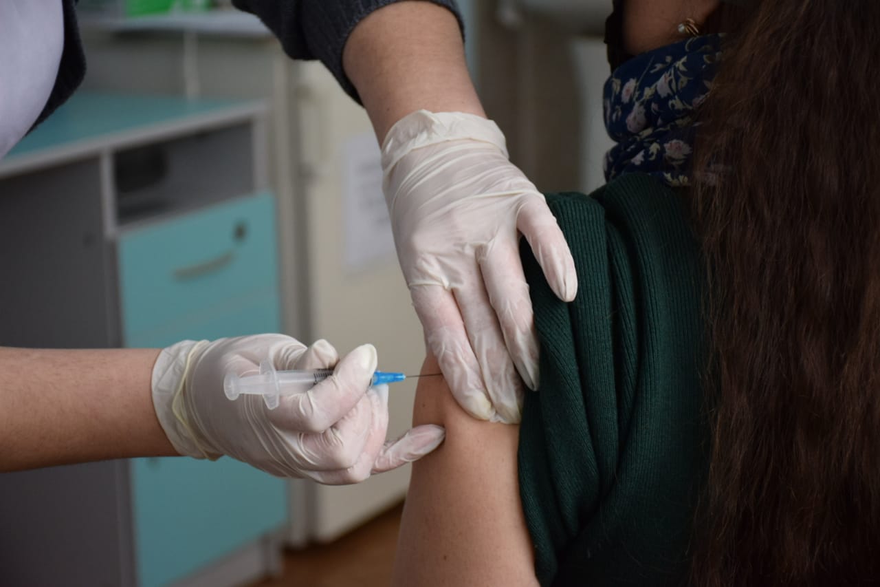 Пограничники начали вакцинацию в Чопе.