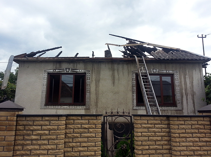 26 июня в с. Приборжавское Иршавского района пожар охватил дом и летнюю кухню, находящиеся в частном хозяйстве на вул. Центральной. 
