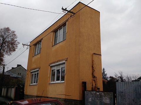Сообщается, что дом находится на улице Береговской.