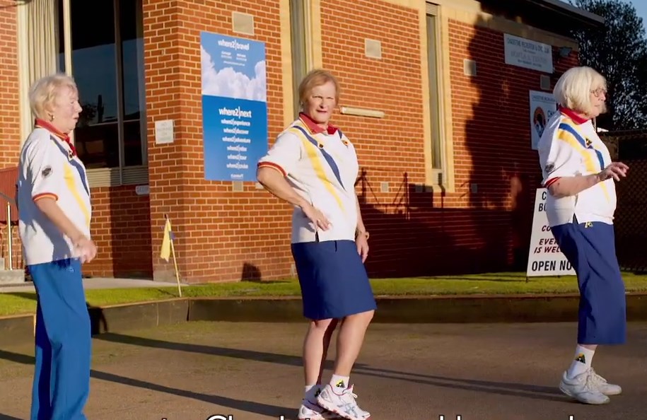 Мешканки австралійського міста Малверн-Іст зняли пародію на кліп Бейонсе «Single Ladies».