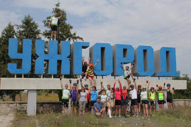 Учасники велопробігу «Бачу! Можу! Допоможу!» дісталися Ужгорода