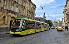 С 27 мая проезд на общественном транспорте - автобусах, трамваях и троллейбусах во Львове обойдется в 10 гривен.