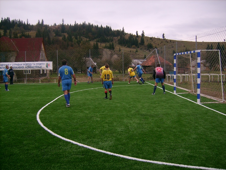 В г. Бучач на Тернопольщине традиционно проводится турнир по мини-футболу среди команд ДЮСШ западного региона, что имеет название “Бучачська ратуша”.