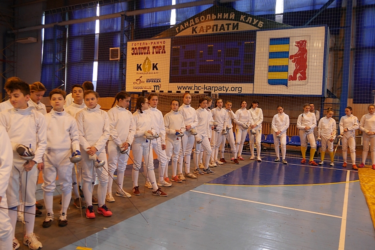 В Ужгороді відкрили Міжнародний турнір країн Карпатського Єврорегіону з фехтування