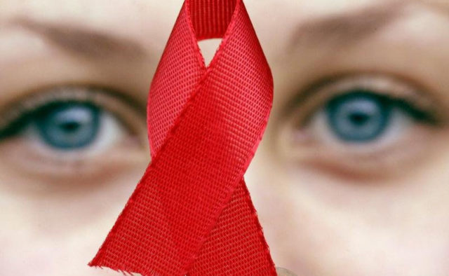 Сьогодні, 1 грудня відзначають Всесвітній день боротьби зі СНІДом. 