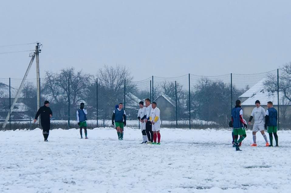 У неділю, 16 грудня, на стадіоні смт Середнє відбулися ігри кубку Ліги чемпіонів Ужгородського району з футболу серед призерів чемпіонату та першості.


