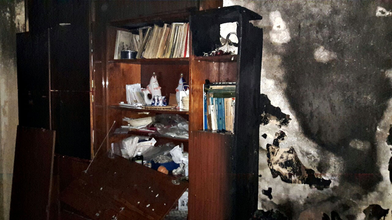 24 жовтня о 18:45 ужгородським рятувальникам повідомили про пожежу в п’ятиповерховому житловому будинку на вулиці Тихого, що в обласному центрі.