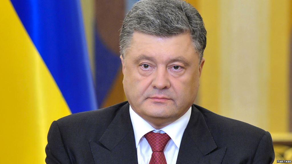 Президент Петро Порошенко повідомив, що Україна буде закуповувати іноземну оборонну продукцію в кредит під державні гарантії.
