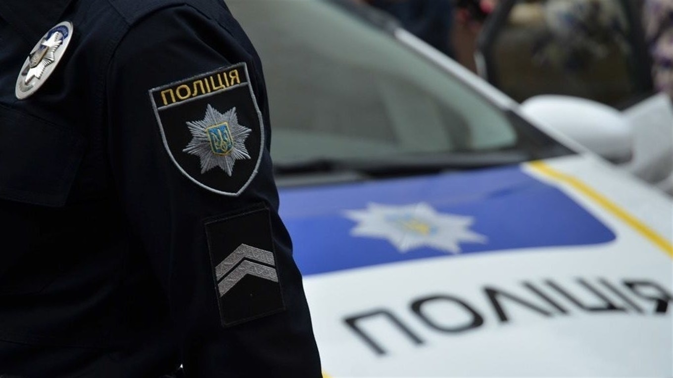 Працівники кримінальної поліції Великого Березного оперативно викрили особу правопорушника, котрий на залізничній станції пограбував жителя району.