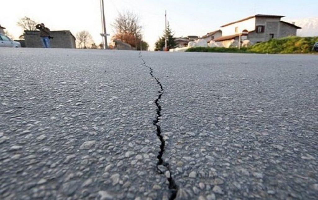 У Словаччині стався землетрус магнітудою 5,4 бали, який добре відчули мешканці Закарпатської області. 
