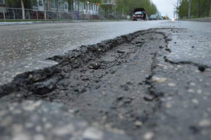 Відомо, яку суму виділив Кабінет Міністрів на ремонт доріг в Закарпатській області в 2019 році.