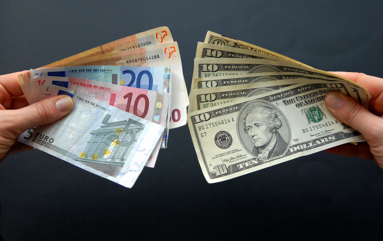 Національний банк України встановив офіційний курс валют на вихідні.