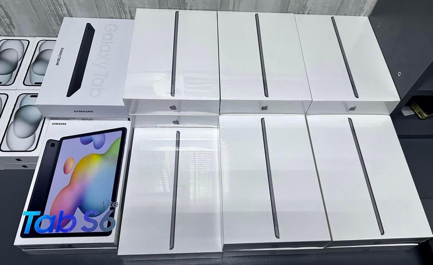 Партію нових телефонів та планшетів Apple і Samsung виявили учора в пункті пропуску «Порубне».