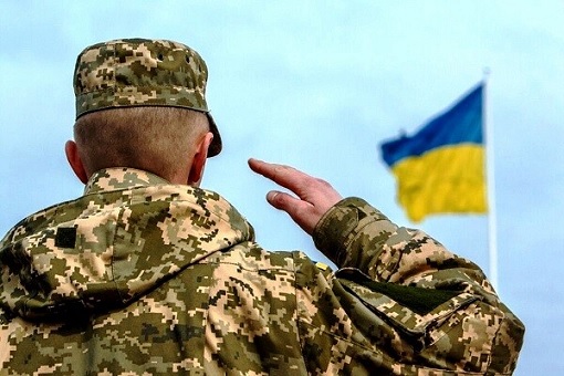В Україні з 24 лютого триває загальна мобілізація. У Верховній Раді хочуть надати право нести службу засудженим українцям.
