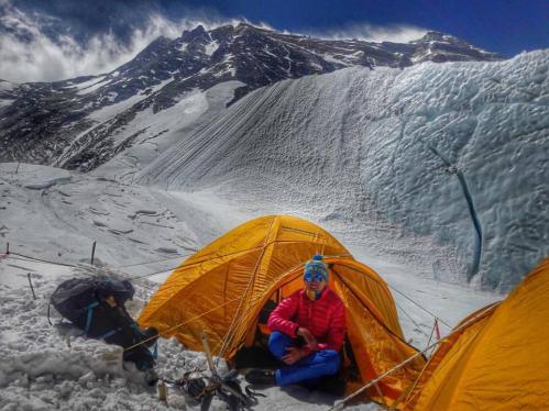 Сьогодні вночі перша українська жінка - Ірина Галай - піднялася на Еверест.