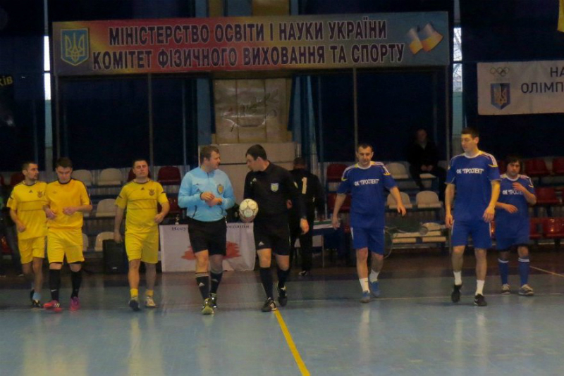 19 февраля в ужгородском спорткомплексе «Юность» в турнире по мини-футболу памяти афганцев будут соревноваться 12 команд.