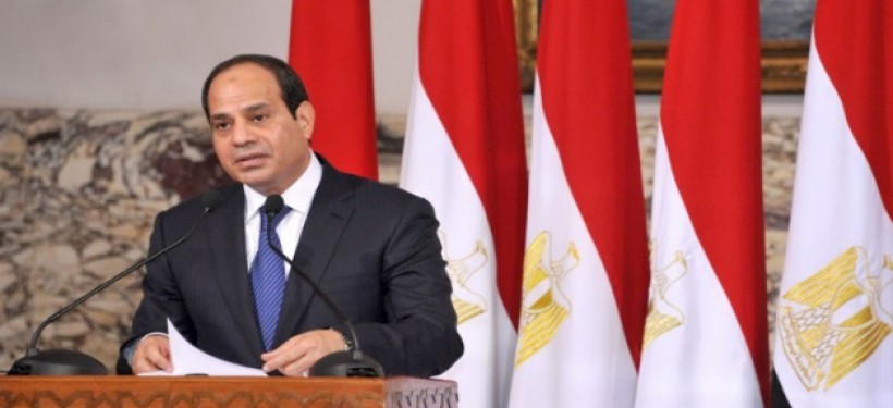 Президент Египта Абдель Фаттах ас-Сиси ввел в стране режим чрезвычайного положения. 