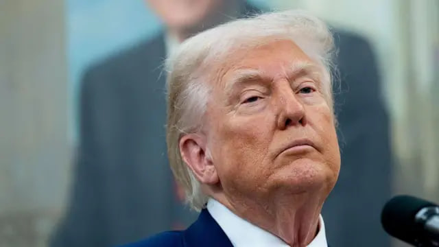 Трамп назвав Зеленського і Путіна «впертими» та розкритикував Росію за удари