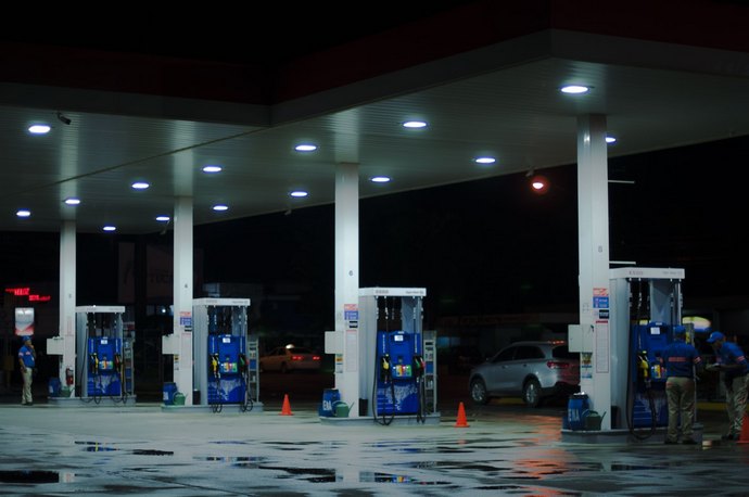 Роздрібні ціни на скраплений газ зросли в середньому по країні за день на 4 копійки за літр — до 16,38 гривні за літр.
