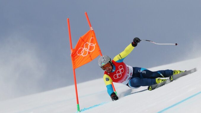 Івану Ковбаснюку вдалось ще раз покращити результат України за останні 20 років на Зимових Олімпіадах. Цього разу у супер-гіганті. Для самого лижника це другий-результат у ТОП-40.

